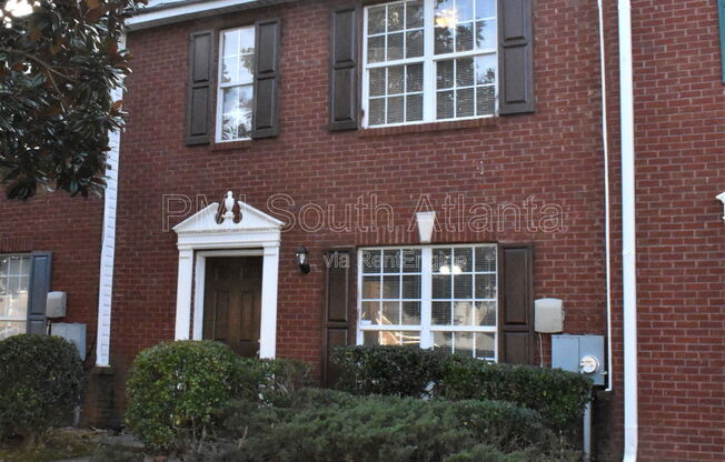 5798 STRATHMOOR MNR CIR