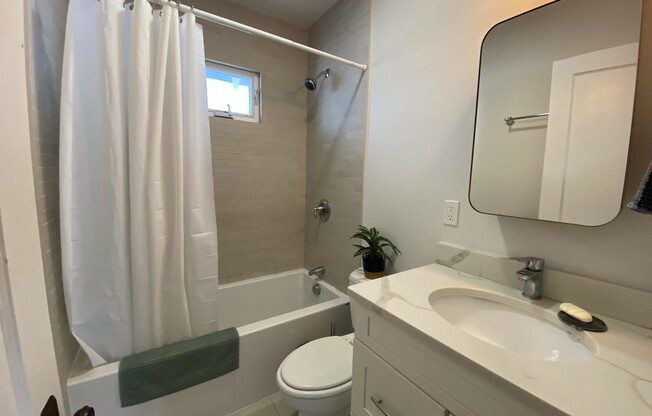 1 bed, 1 bath, 1,288 sqft, $2,400, Unit 2