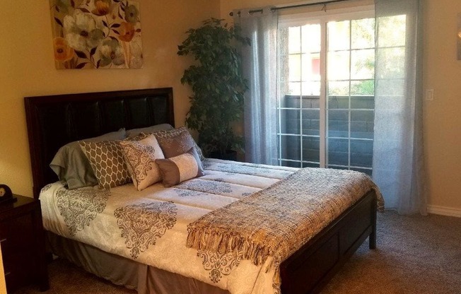 Beautiful Bright Bedroom With Wide Windows at Citrus Gardens Apartments, Fontana, CA 92335