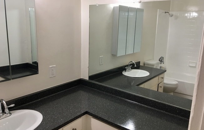 1 bed, 1 bath, $1,795, Unit 13