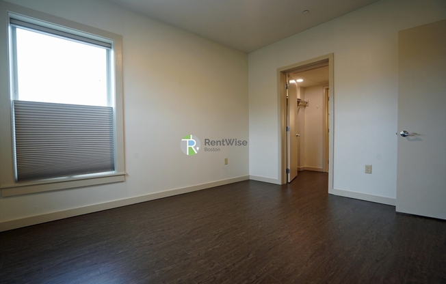 2 beds, 2 baths, 1,000 sqft, $4,220, Unit 301