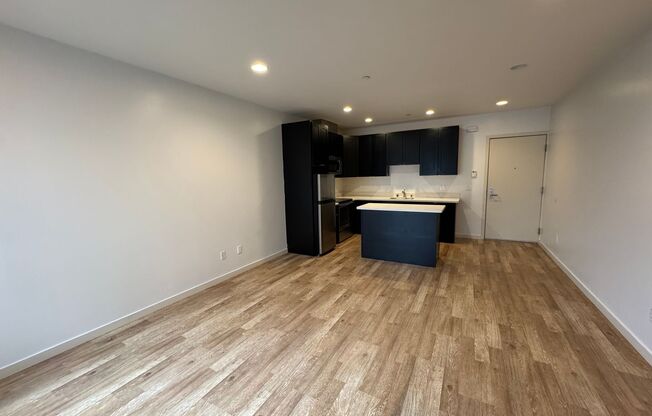 1 bed, 1 bath, 416 sqft, $2,700, Unit 280-306