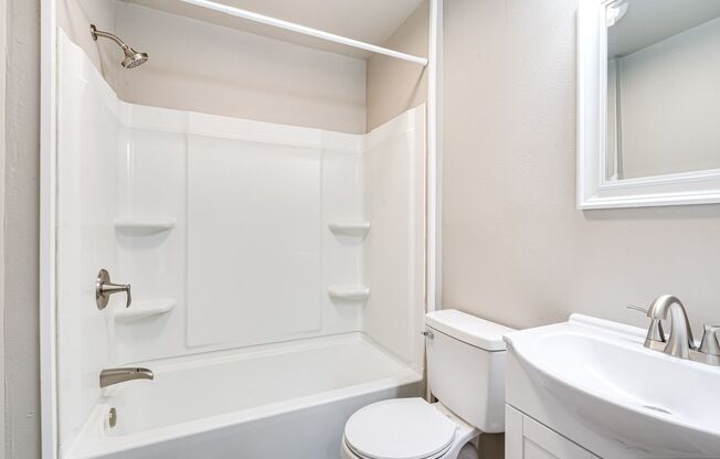 1 bed, 1 bath, 425 sqft, $999, Unit 3030 - i1B