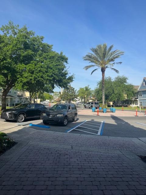 3 beds, 2 baths, 1,296 sqft, $2,000