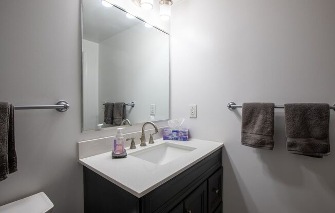 1 bed, 1 bath, $2,450, Unit (#1017)