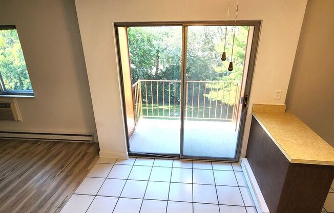 JER &amp; Associates 4900-70