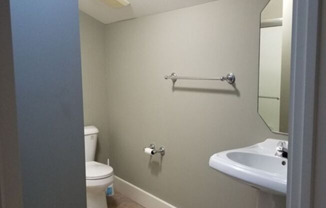 2 beds, 2 baths, $1,295