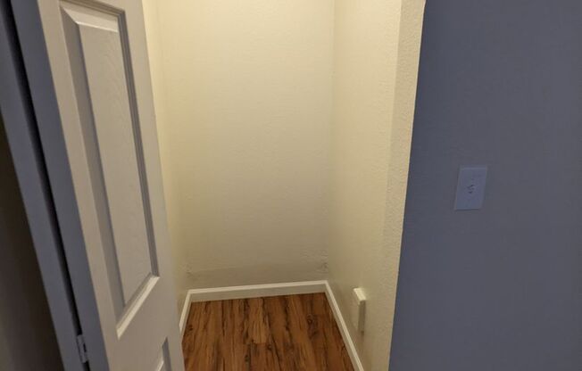 2 beds, 2 baths, 800 sqft, $1,495, Unit 4004