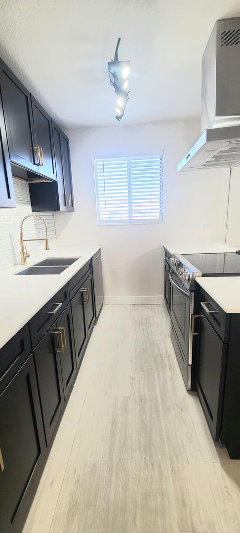 1 bed, 1 bath, 587 sqft, $1,194, Unit 5-10