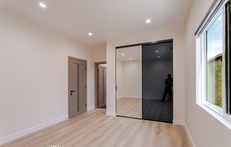11120 EMELITA ST