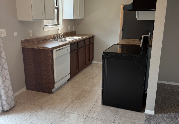 619 S MT CARMEL