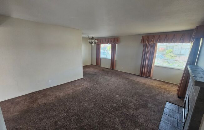 Charming Castro Valley Home: Spacious Living, Prime Location