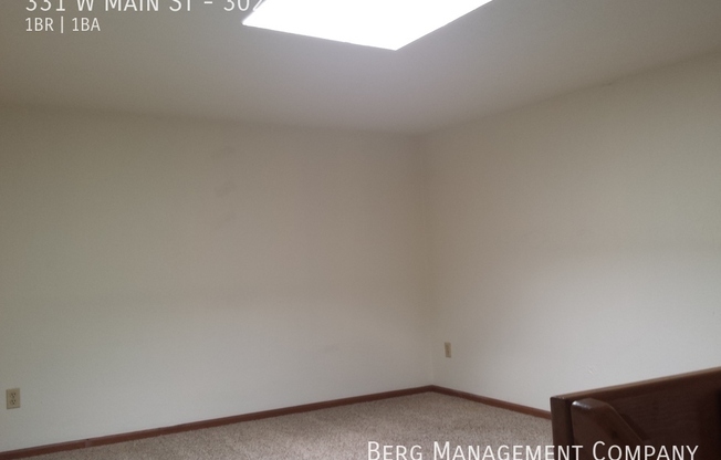 331 W MAIN ST