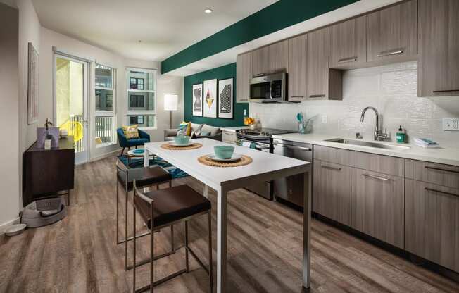 Topaz Apartments