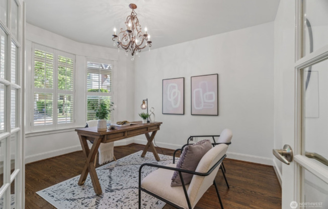 1340 BELLEVUE WAY SE