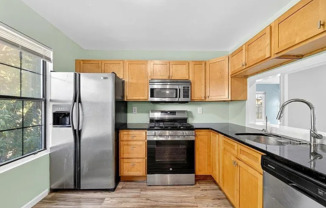 1002 WOODBRIDGE CMNS WAY