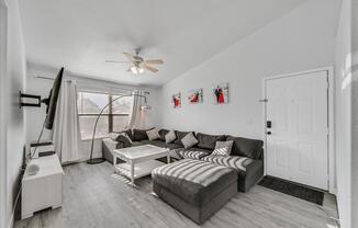 2 beds, 2 baths, 1,049 sqft, $2,600