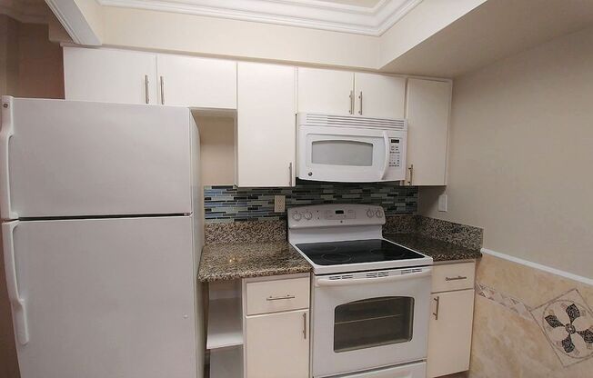 2 beds, 2 baths, 950 sqft, $2,750, Unit 118