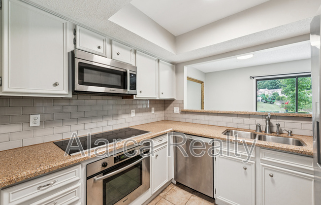 7823 DAVINCI LN