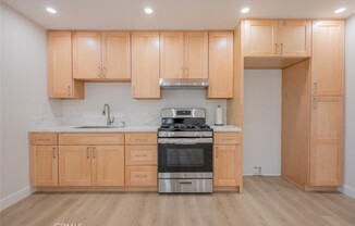 1 bed, 1 bath, 400 sqft, $2,000