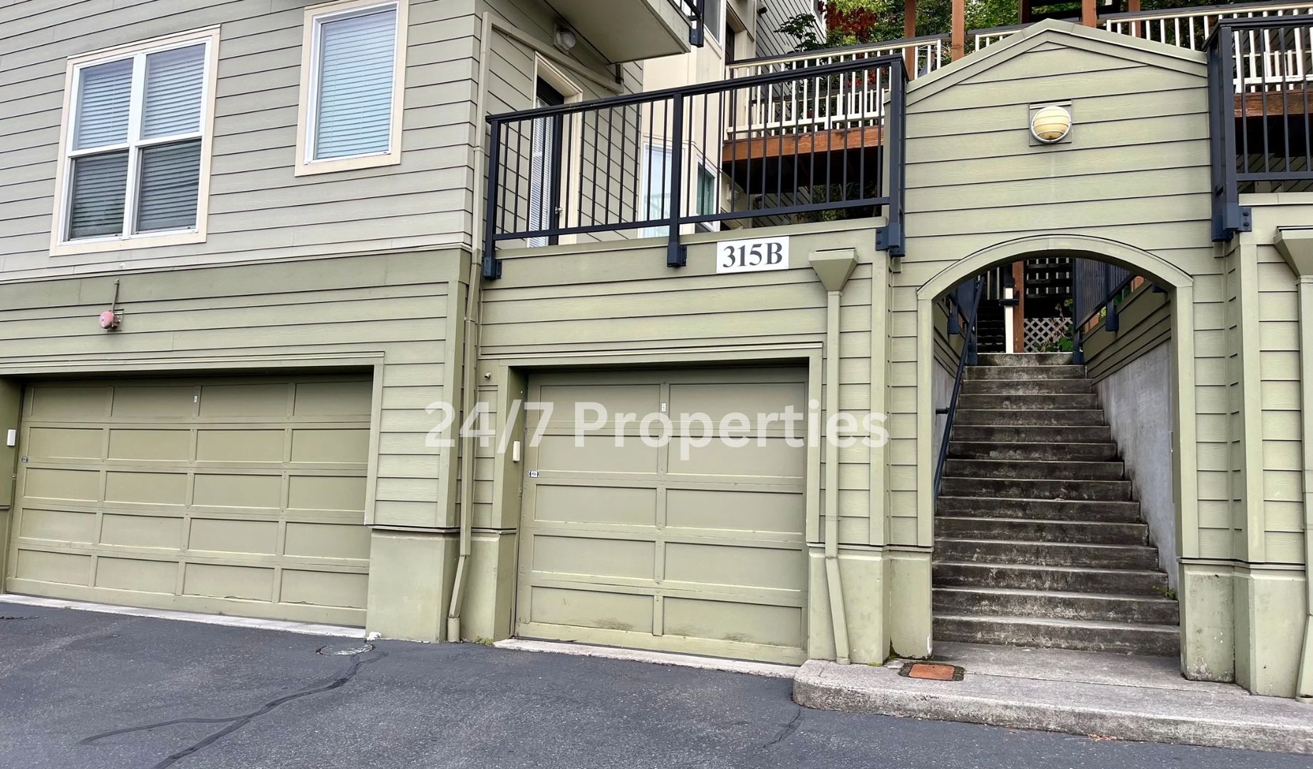 Hilltop 1BD I 1BA Condo - Nob Hill/Uptown Neighborhood!