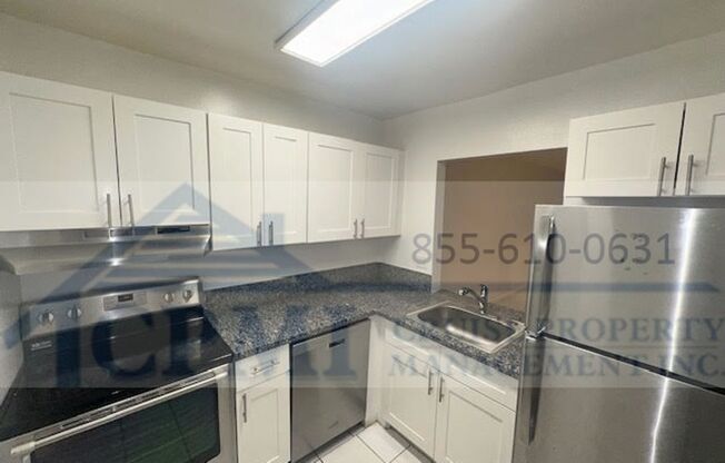2 beds, 1 bath, 896 sqft, $1,950, Unit B304