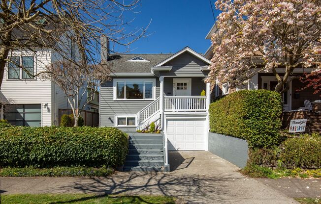Beautiful 4 Bedroom Home w/MIL in the heart of Queen Anne!