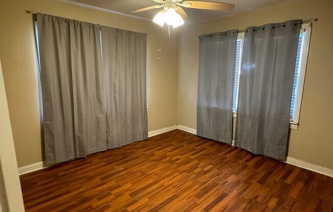 2 beds, 1 bath, $1,000