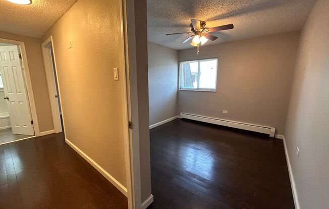 2 beds, 1.5 baths, $1,400