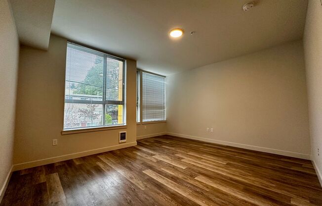 1 bed, 1 bath, $1,447, Unit 203