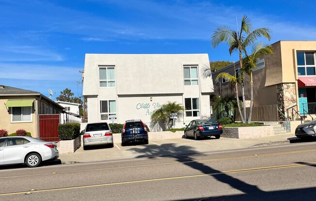 Sunset Cliffs | Beautiful 2 and 1 bedroom 1 bathroom - Immediate move in