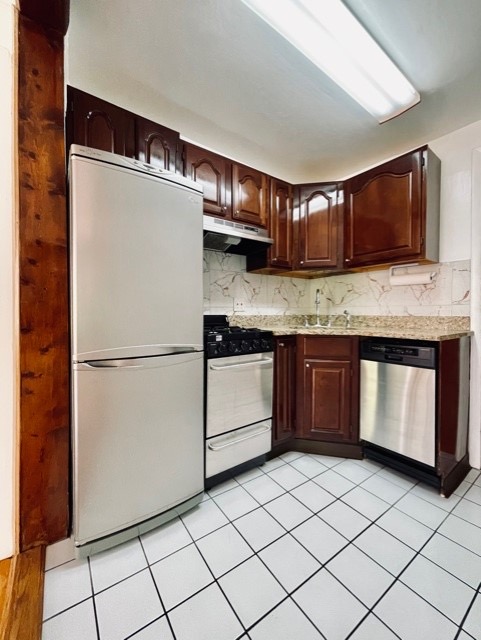 304 W 107th St 3B