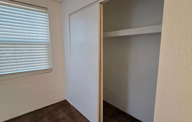 1 bed, 1 bath, 575 sqft, $949, Unit 43