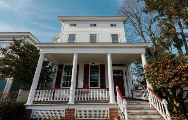 319 RADCLIFFE ST
