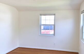 3 beds, 1 bath, $2,400