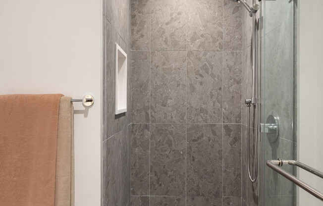 Studio, 1 bath, $3,800, Unit 12S