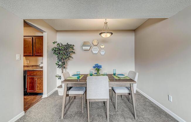 2 beds, 2 baths, 988 sqft, $1,424