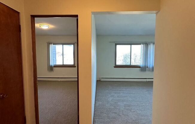 1 bed, 1 bath, 600 sqft, $1,015, Unit 102