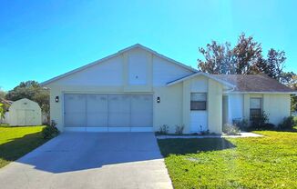 Tranquil 3-Bedroom Home with 2 Baths in Poinciana