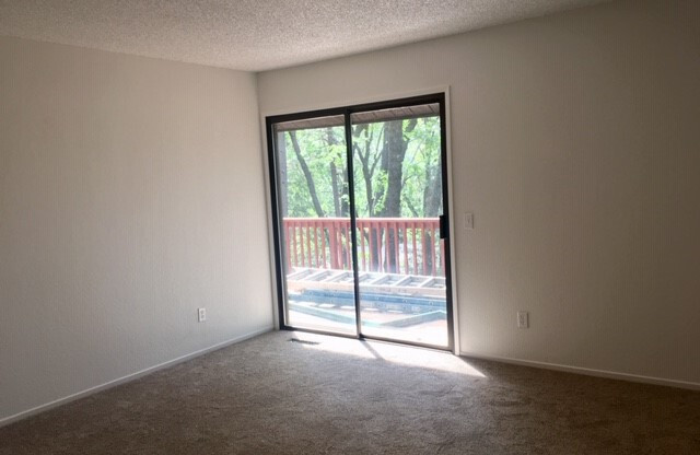 3 beds, 2 baths, $2,350