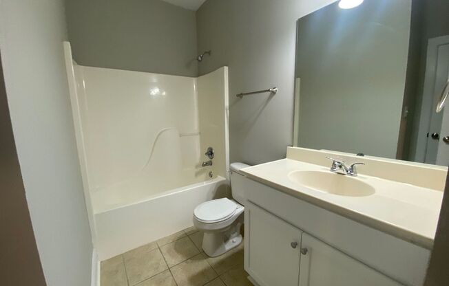 NEWLY RENOVATED 4 Bedroom House in The Retreat PRE-LEASING FOR AUGUST!