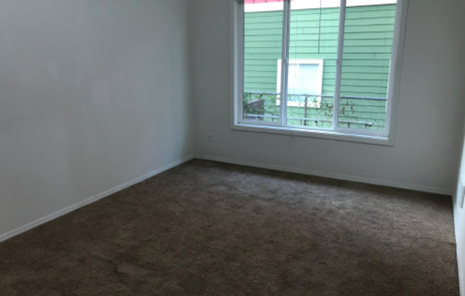 4012 S 130 ST
