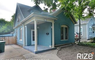 121 I St