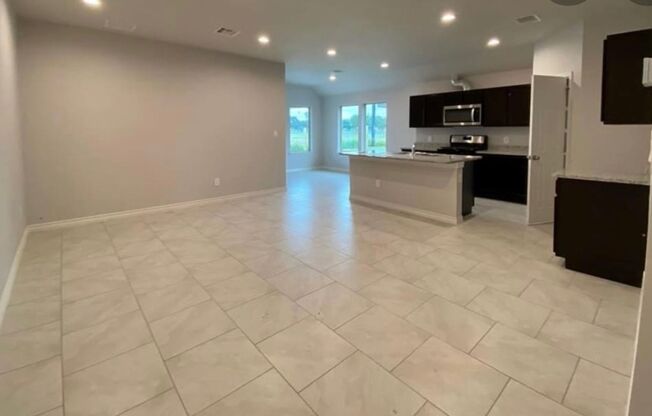 New Construction Home Move in Ready!