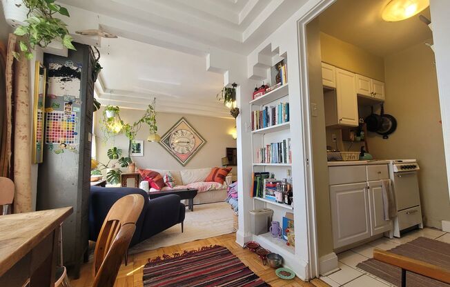 1 bed, 1 bath, $1,095, Unit 110
