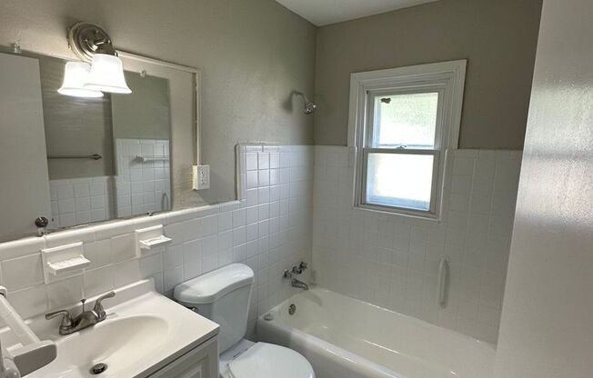477 Mueller Ave | 3 BR 1 BA