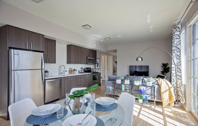 North Hollow Apartments Model Dining Room