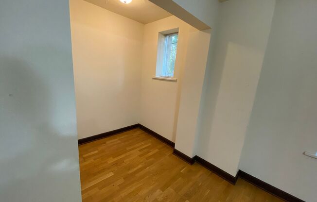 2550 Lake