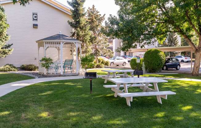 Desertbrook | Exterior Picnic Area and Gazebo