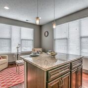 1 bed, 1 bath, 590 sqft, $1,195, Unit A - 1010 Unit 202 - A590 Lake View